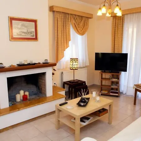 Lefkes House